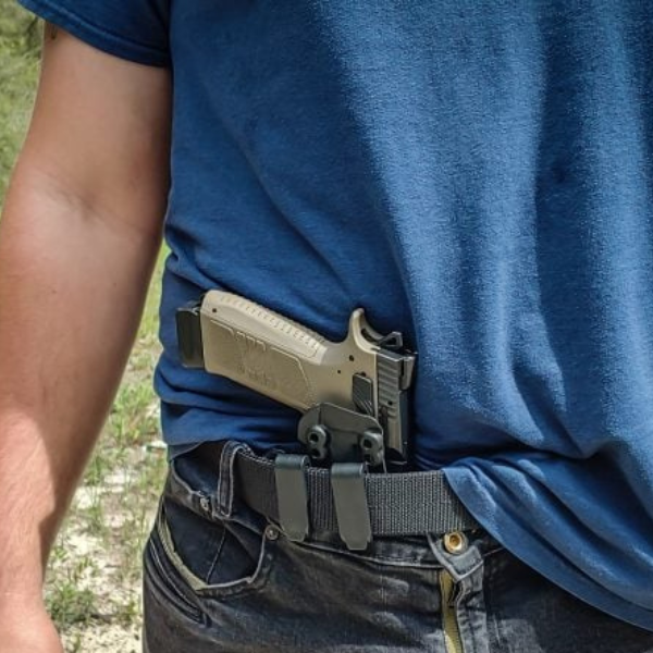 Conceal a full-size handgun