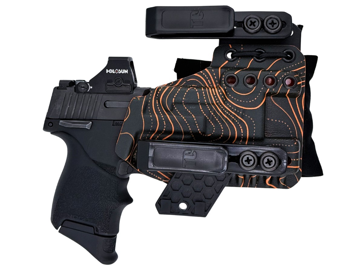 Sig Sauer P365 in a Tier 1 Concealed kydex holster with the Cloudster Pillow Standard Dark